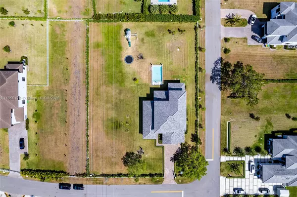 Southwest Ranches, FL 33331,15821 SW 49th St