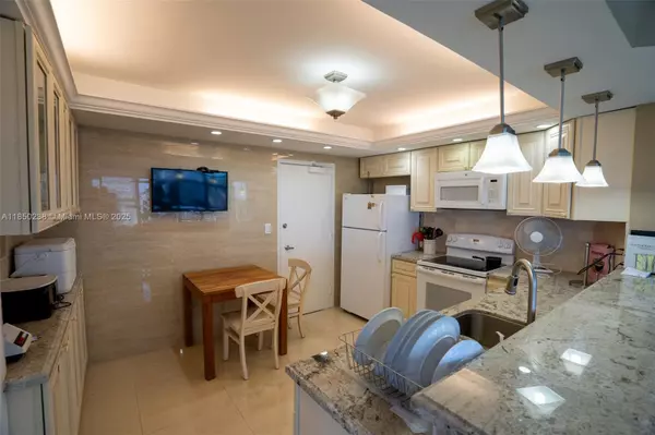 Fort Lauderdale, FL 33308,3800 Galt Ocean Dr #1515