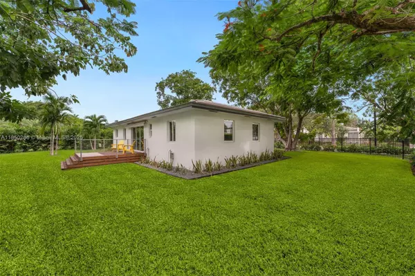Miami, FL 33136,810 NW 7th St