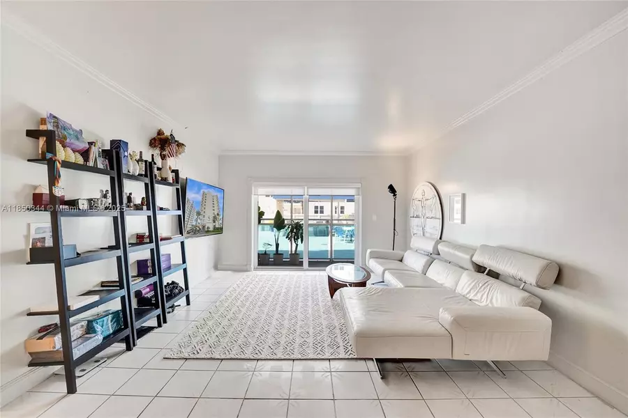1701 S Ocean Dr #105, Hollywood, FL 33019