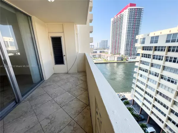 Hallandale Beach, FL 33009,1833 S Ocean Dr #1109