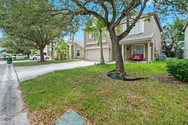 Tamarac, FL 33321,9842 N Grand Duke Cir