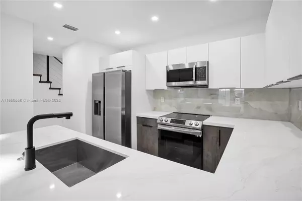Miami, FL 33145,3431 SW 16th Ter #3431