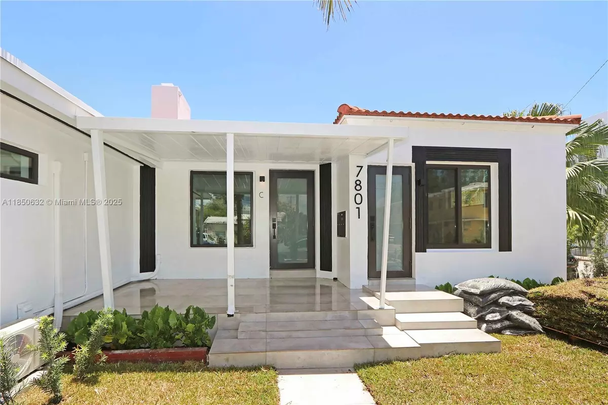 Miami Beach, FL 33141,7801 Byron Ave #B