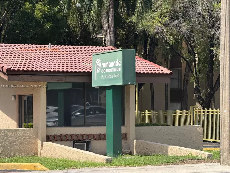 14525 N Kendall Dr #209-J, Miami, FL 33186