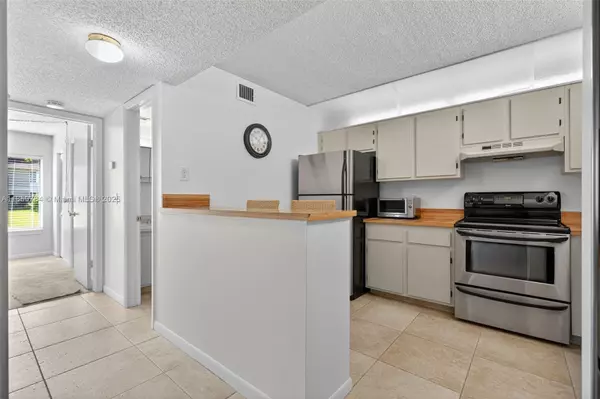 Jupiter, FL 33458,6536 Chasewood Dr #C