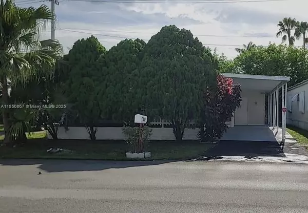Plantation, FL 33325,371 NW 135th Way