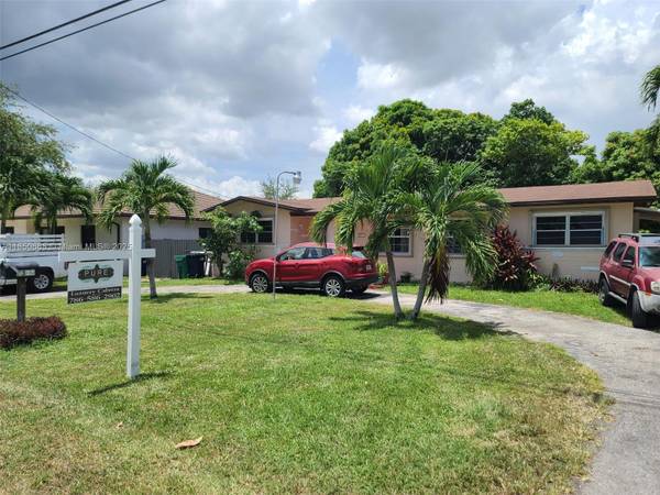 7325 NW 3rd St, Miami, FL 33126