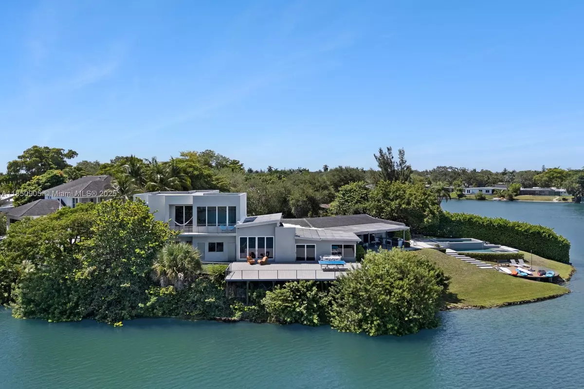 North Miami Beach, FL 33179,2070 NE 194th Ter