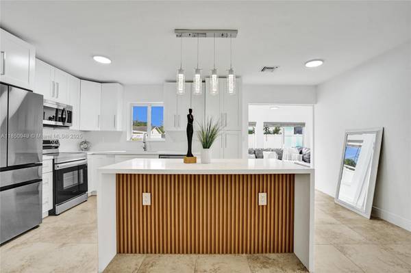 820 NE 8th Street, Pompano Beach, FL 33060
