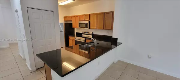 Homestead, FL 33033,133 SE 28th Ter #5