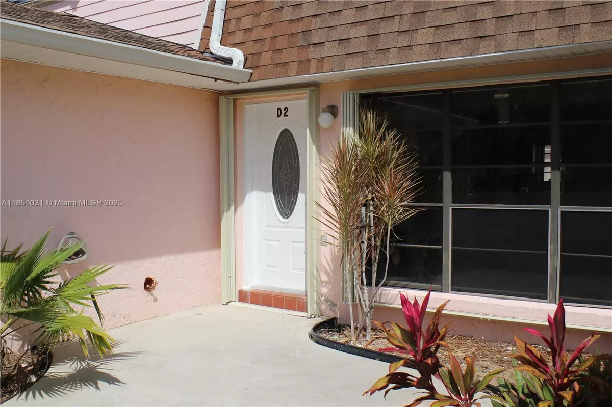 Fort Pierce, FL 34949,1772 Gulfstream Ave #D2