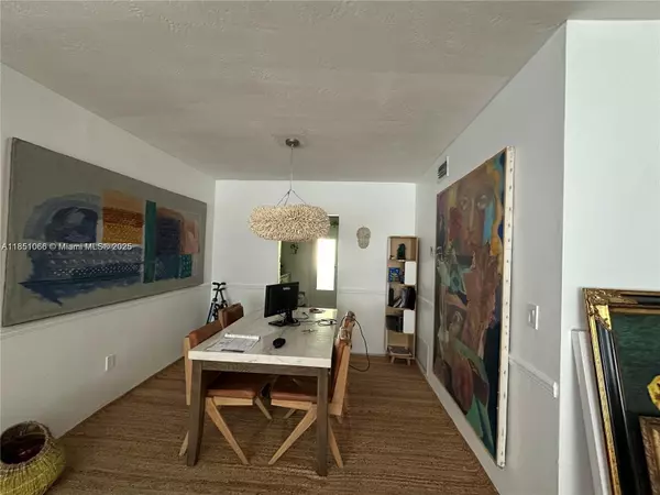 Bay Harbor Islands, FL 33154,1135 101st #6