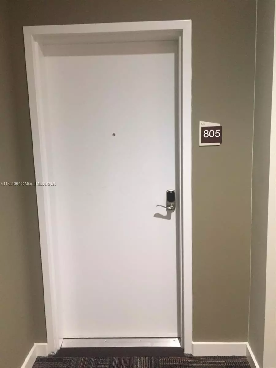 Doral, FL 33178,7751 NW 107th Ave #805