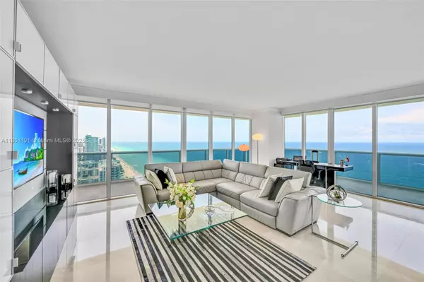 Hallandale Beach, FL 33009,1830 S Ocean Dr #3801