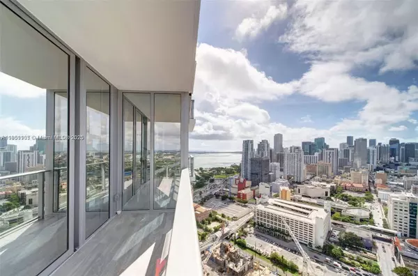 Miami, FL 33132,851 NE 1st Ave #3612