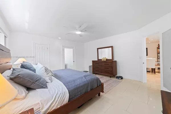 North Miami Beach, FL 33162,930 NE 182nd Ter