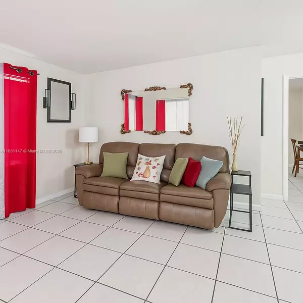 Fort Lauderdale, FL 33311,1433 NW 4 Ave #1