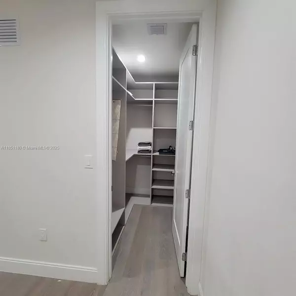 Doral, FL 33166,8263 NW 47th Ter #0