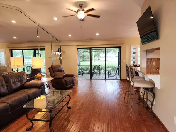 Plantation, FL 33324,309 NW 95th Ave #309