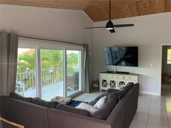 Islamorada, FL 33070,112 Captains Ct