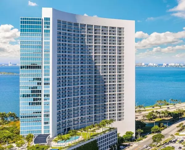 Miami, FL 33137