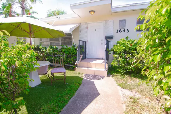 Hollywood, FL 33020,1843 Cleveland St #1-3