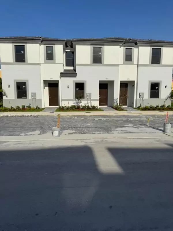 1037 NW 1, Florida City, FL 33034