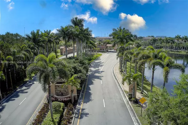 14774 SW 10th St #10502, Pembroke Pines, FL 33027