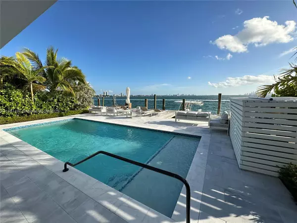 Miami Beach, FL 33141,1930 Bay Rd Third Level Un #2