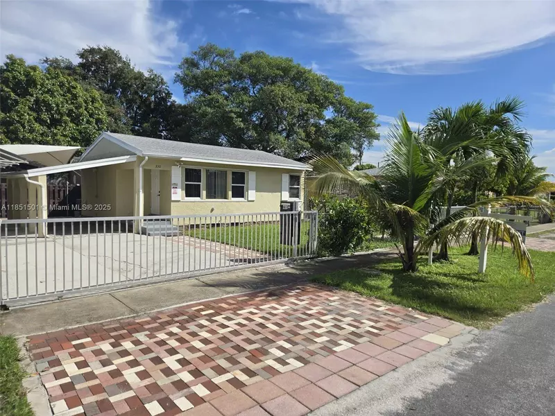 330 SW 13th St #330, Dania Beach, FL 33004