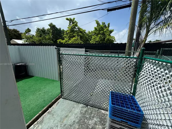 Miami, FL 33155,8235 SW 40th St #8253