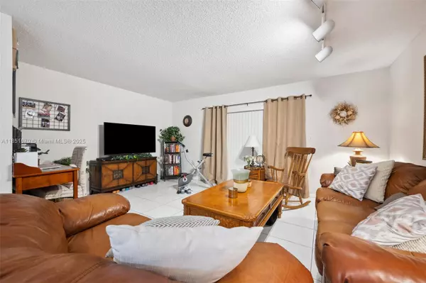 Lighthouse Point, FL 33064,4119 NE 21st Terrace