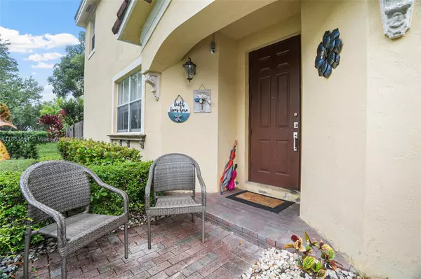Miami, FL 33194,15030 SW 9th Ter