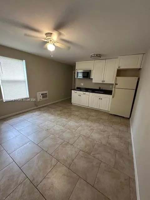 West Park, FL 33023,5625 SW 26th St #B