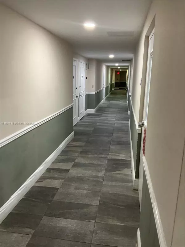 Fort Lauderdale, FL 33316,2424 SE 17th Cswy #111B