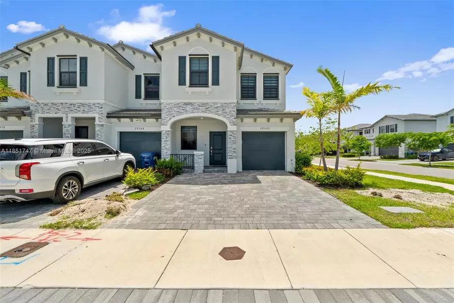 28500 SW 133rd Path, Homestead, FL 33033