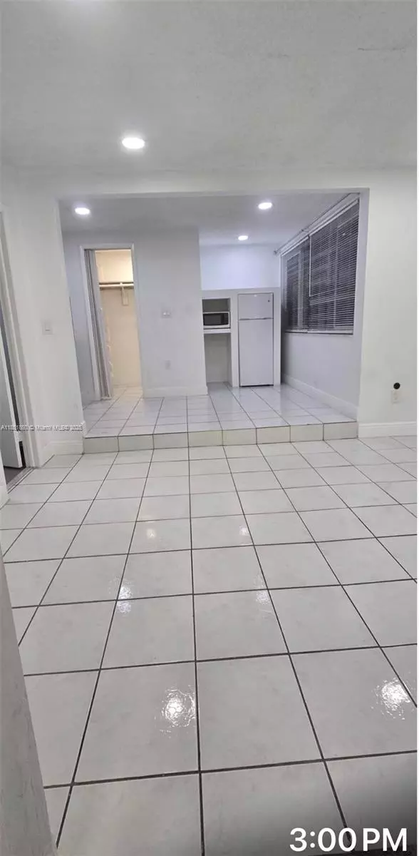 Miami Gardens, FL 33056,3405 NW 176th Ter #A