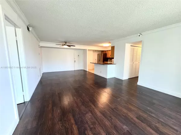 Boca Raton, FL 33487,5260 NW 2nd Ave #202