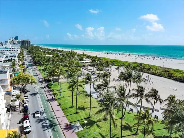 Miami Beach, FL 33139,701 Collins Ave #1F