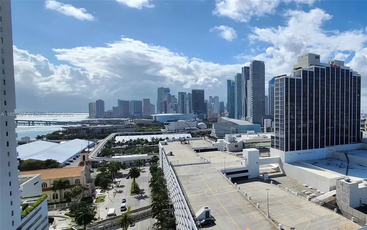 Miami, FL 33132,1750 N Bayshore Dr #2010