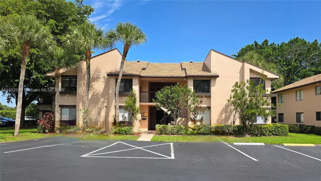 2120 SW 94th Ter #404, Davie, FL 33324