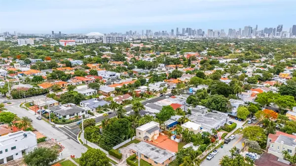 2385 SW 17th St #3, Miami, FL 33145