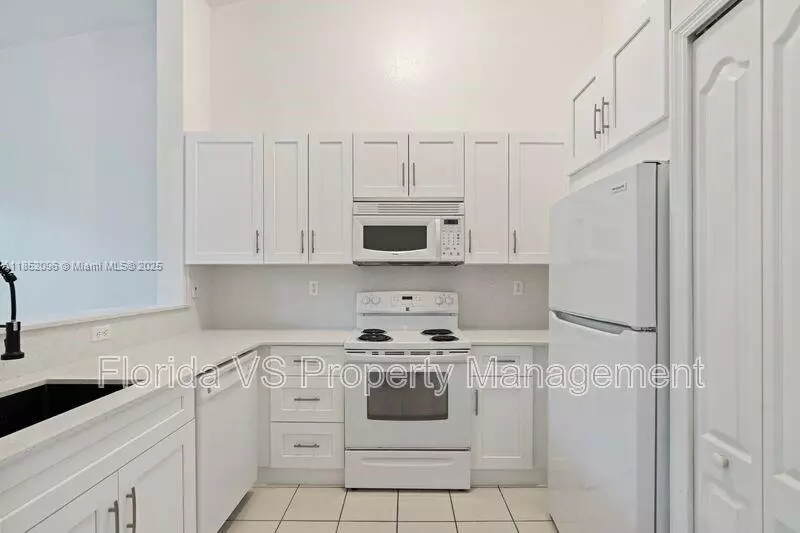 Homestead, FL 33035
