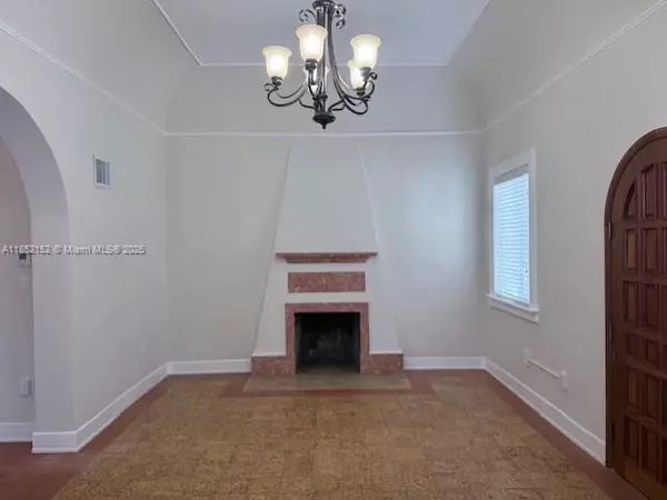 1662 SW 12th St #1662, Miami, FL 33135