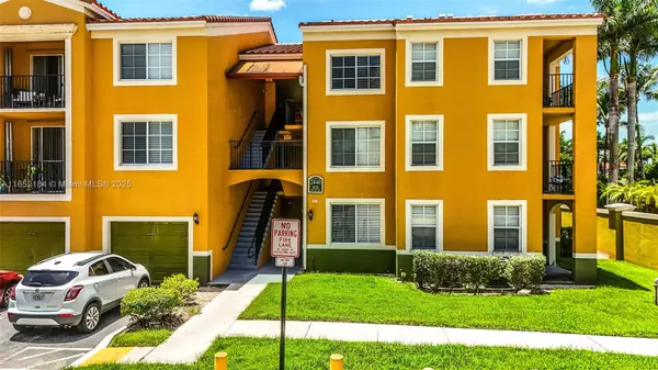 Miramar, FL 33025,2440 E Preserve Way #208