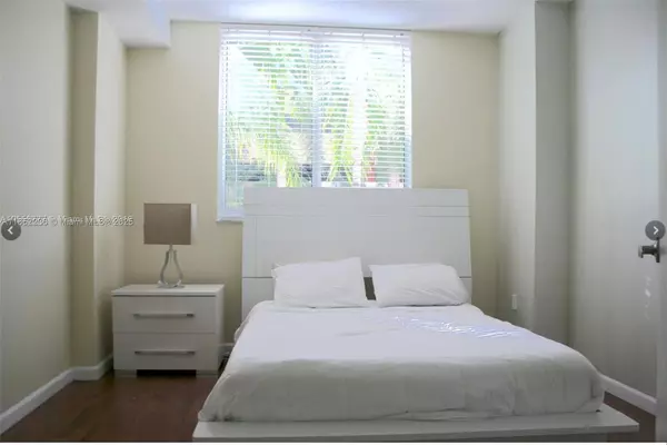 Aventura, FL 33180,18800 NE 29th Ave #224