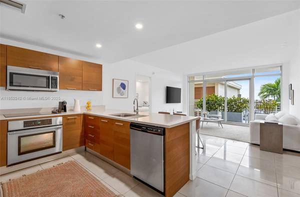 3250 NE 1st Ave #605, Miami, FL 33137