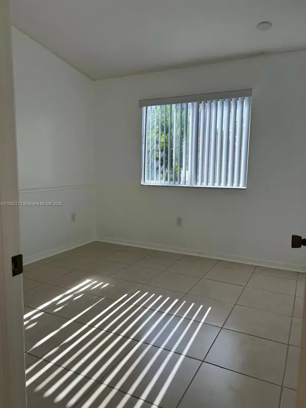 Homestead, FL 33033,980 NE 33rd Ter #203
