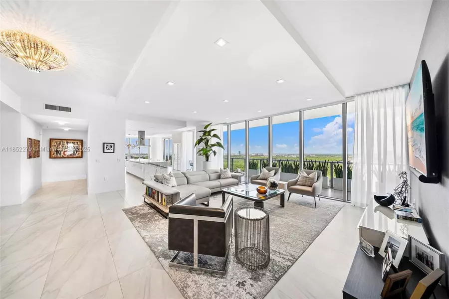 330 Sunny Isles Blvd #5-PH01, Sunny Isles Beach, FL 33160